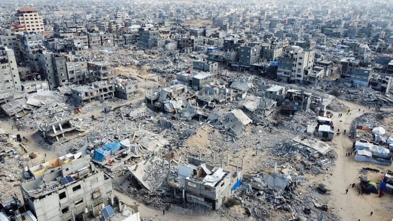 أجساد "تبخرت" و10 آلاف جثة تحت الأنقاض في غزة