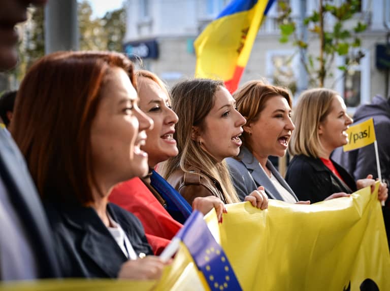 قبيل الاقتراع.. مولدوفا تستبعد ثاني حزب موالٍ لروسيا