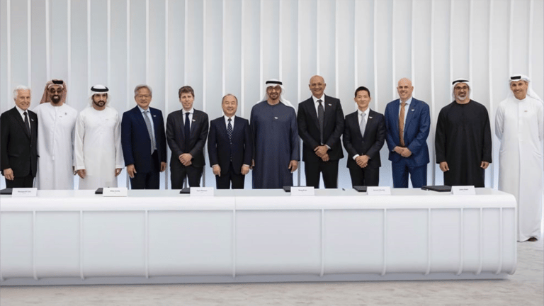بنية تحتية للـAI حول العالم.. ستارغيت الإمارات ينطلق بحضور رئيس الدولة