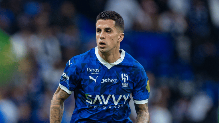 "كارثة" جديدة في الهلال السعودي