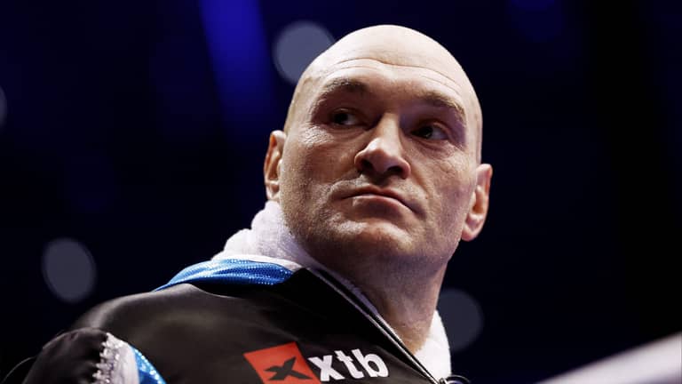 فيوري يعود بنجاح للملاكمة قبل تحدي جوشوا