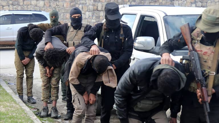 الأمن العام في سوريا يعلن الإفراج عن دفعة من معتقلي حمص