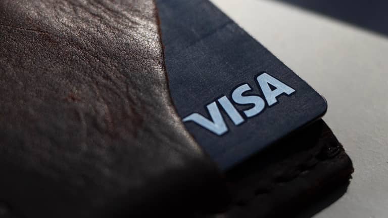هل يفلس الأميركيون؟.. معدلات التخلف عن سداد credit card تقفز