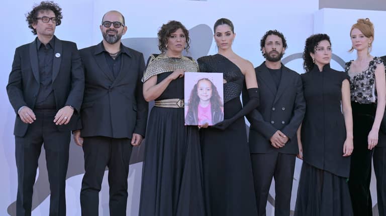 "صوت هند رجب" يحصد الأسد الفضي في مهرجان فينيسيا