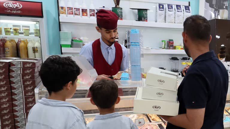 طرابلس تضيء من جديد