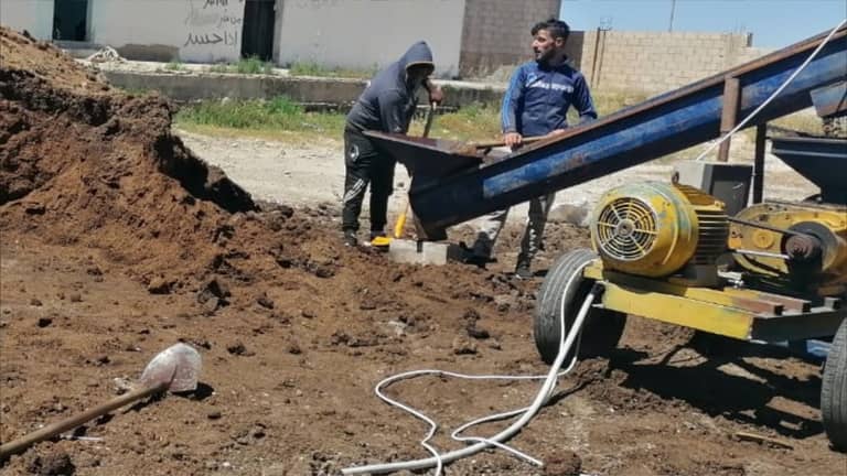 "الجفت".. تدفئة منازل الأردنيين بنيران الزيتون