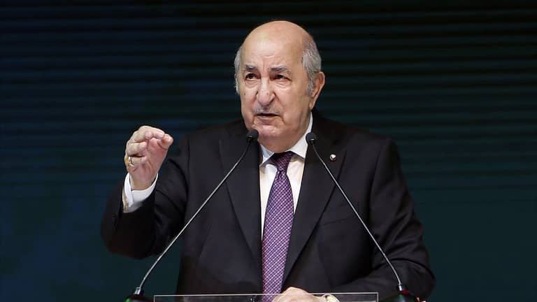 الجزائر تعتمد أكبر موازنة في تاريخها