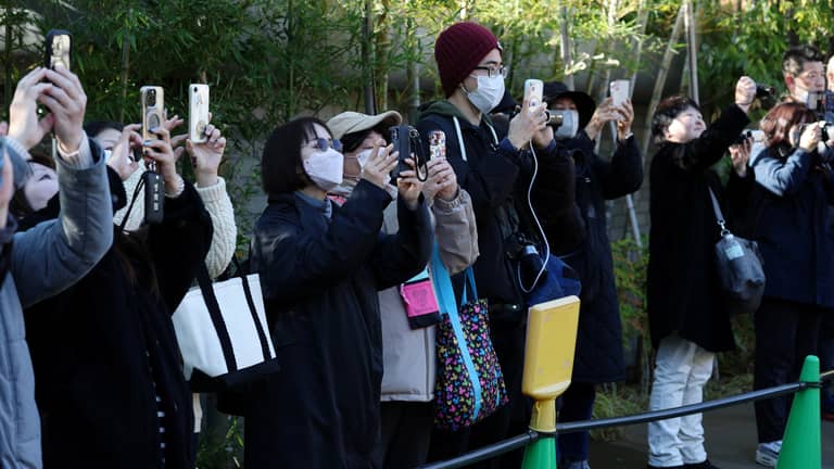 اليابان تُغرّم سائحيها بضرائب جديدة