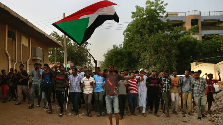 السودان أمام خريطة طريق من 3 مسارات نحو سلام دائم