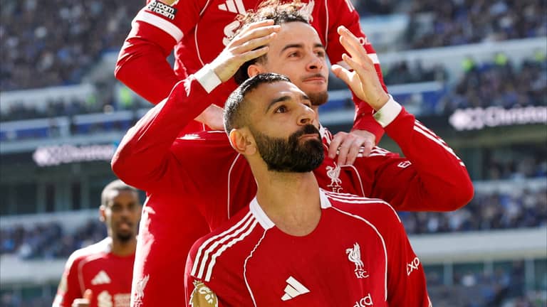 بتأثير الفراشة.. صلاح تسبب في رحيل ميسي عن برشلونة