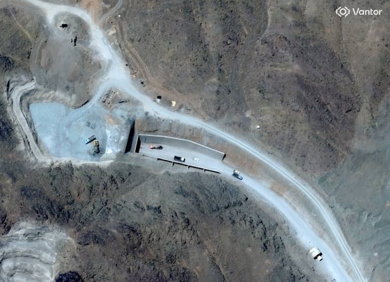سر "جبل الفأس".. حصن إيران النووي الذي يتوعده ترامب