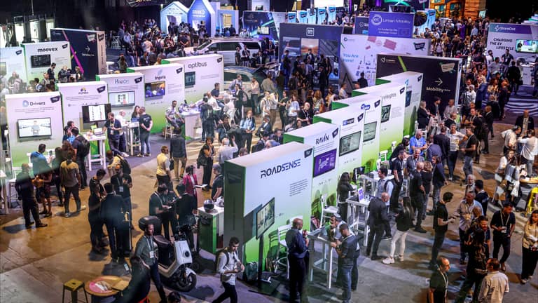 انهيار كبير في قطاع الـhigh tech يثير الذعر في إسرائيل