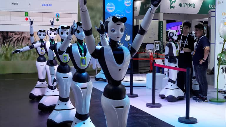 "شهية صينية مفتوحة".. علي بابا يلاحق DeepSeek بنموذج AI جديد