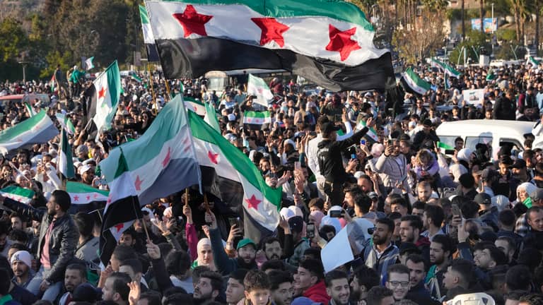 "5 ملايين سوري حُرّ" بعد إلغاء قرارات المنع من السفر
