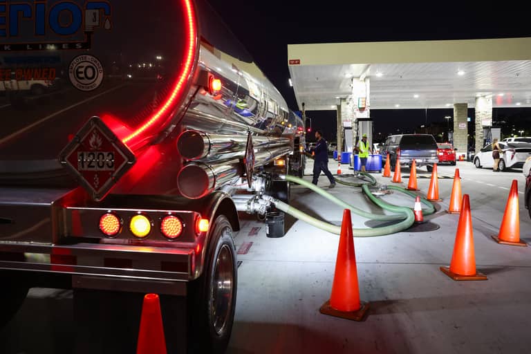 إذا انفجرت أسعار النفط.. كيف سيتغير عالمك؟