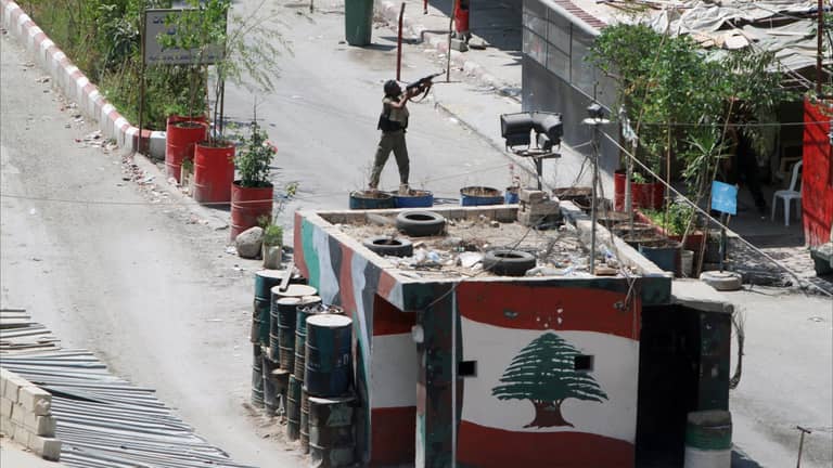 توتر في "عين الحلوة" اللبناني بعد مقتل شخص