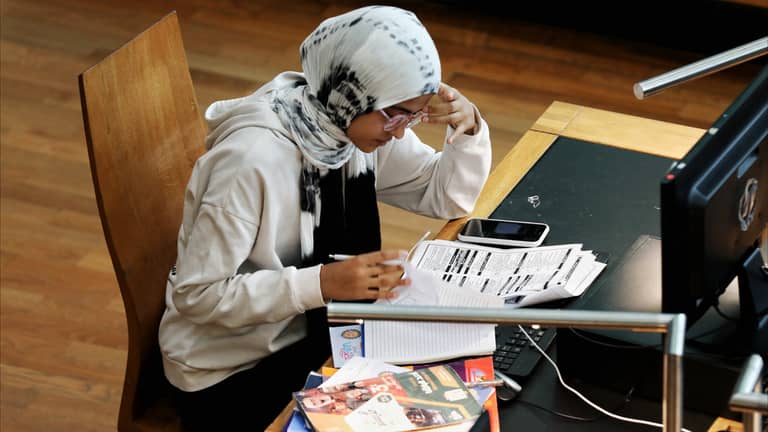 الثانوية العامة.. الطلاب المصريون منشغلون بأحلام المستقبل