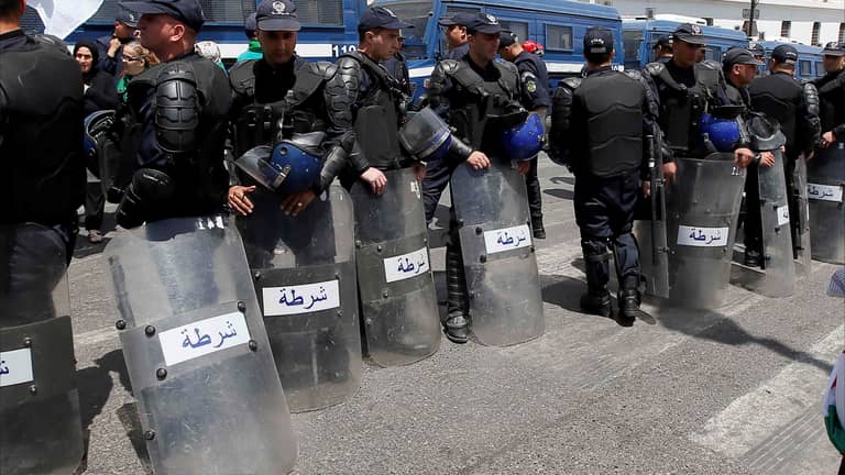 جريمة غامضة تهز الجزائر