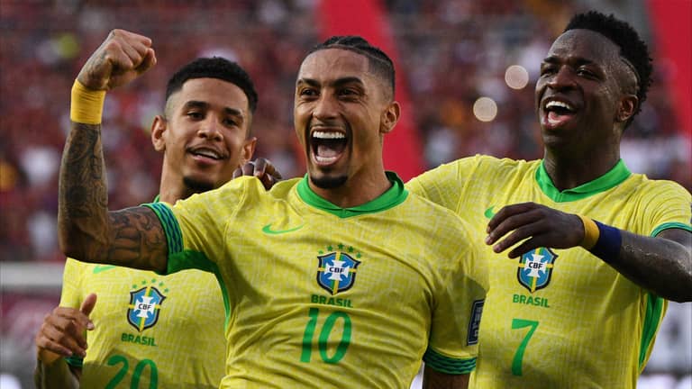 موعد مباراة البرازيل وأورغواي في تصفيات كأس العالم 2026
