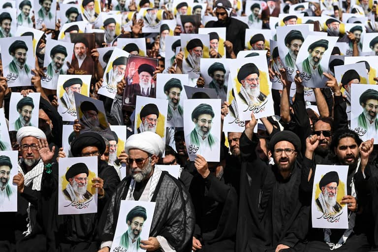 رغم القصف والحرب.. تشكيك إسرائيلي بسقوط النظام الإيراني