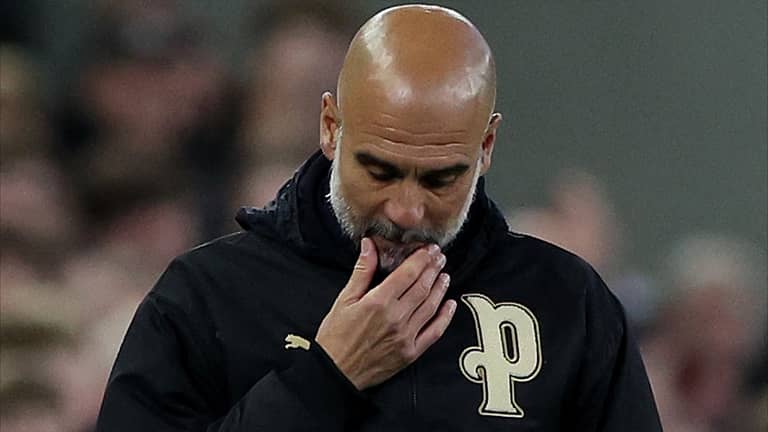 غوارديولا بين "نسيان الدوري" والقتال عليه