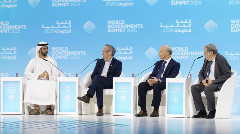 علماء نوبل من الإمارات: الذكاء الاصطناعي لا يستنسخ الإبداع