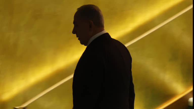 "أوامر الجنائية".. مخرجان لورطة سببها "انقلاب نتنياهو"