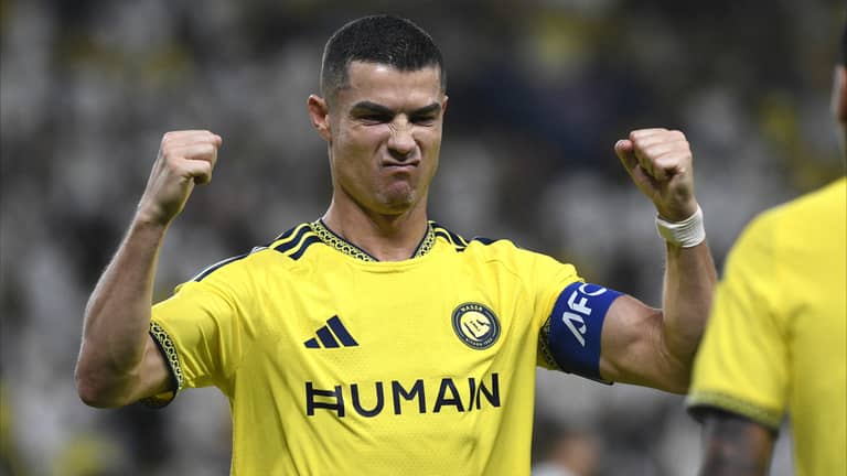 رونالدو يضمن الاحتفاظ بنسبته في ملكية النصر
