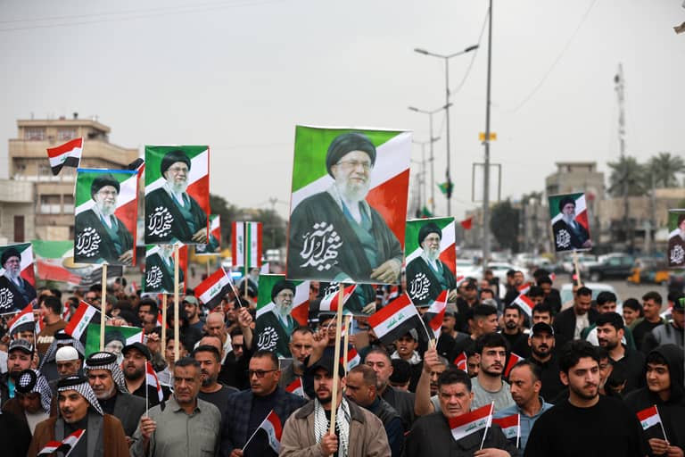 ضربتان في العراق.. قتلى للبشمركة والحشد بأربيل والأنبار
