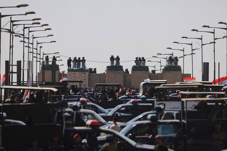 العراق يبحث عن "نائب فاسد"