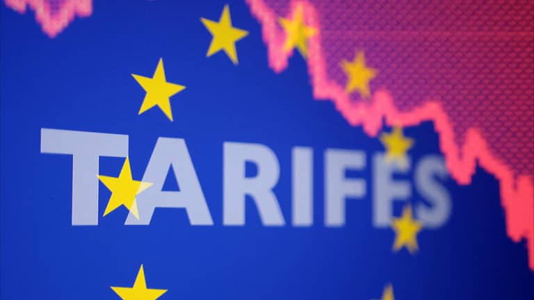 25%.. الاتحاد الأوروبي يدرس الرد على رسوم ترامب الجمركية