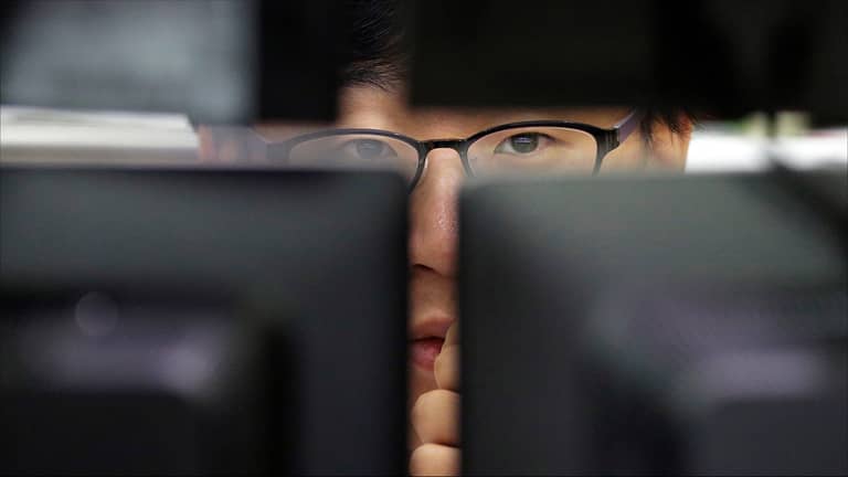 الولايات المتحدة والصين تتبادلان اتهامات التجسس