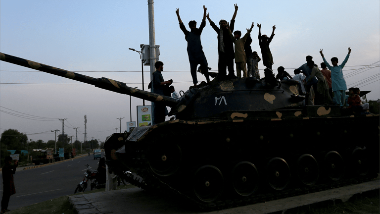 هدنة هشة بين الهند وباكستان.. ما جذور 25 عاما من النزاع؟