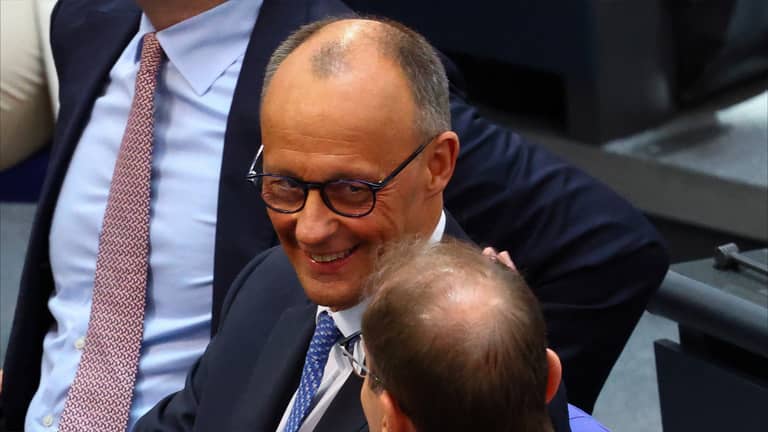 في الجولة الثانية.. البرلمان ينتخب ميرتس مستشارا لألمانيا