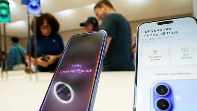 أقمار آيفون الاصطناعية تنقذ ضحايا "ميلتون"