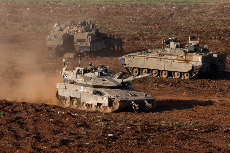 التفاوض مع إسرائيل يفجّر انقسام الرئاسات في لبنان