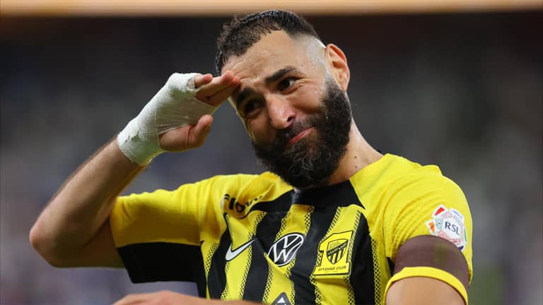 ضحية مفضلة.. الهلال يعيد بنزيما إلى كلاسيكو الليغا الخالد