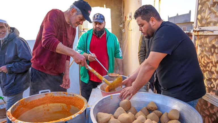 مبادرة رمضانية بـ"البازين" و"السفنز" الليبي