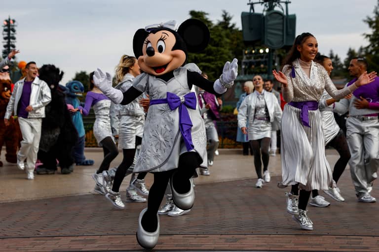 هل يعيد استحواذ ديزني على هولو إلى القمة؟