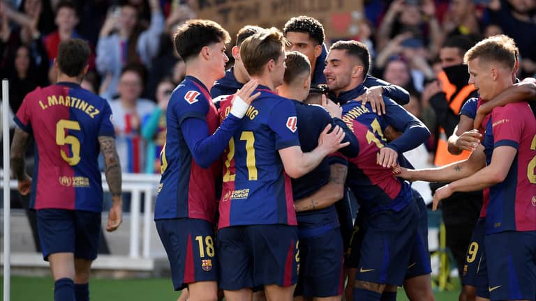 تميمة حظ لبرشلونة.. "موت البابا" يرعب ريال مدريد وإنتر ميلان