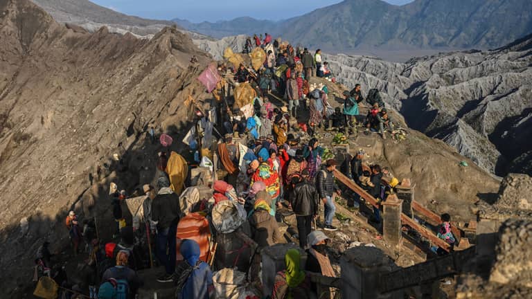 من الحظيرة إلى البركان.. أضحية بالحيوانات لـ"نيل رضا الآلهة"