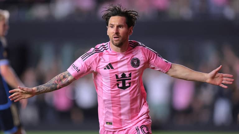 باحتفال التنس.. سحر ميسي يعود لإنتر ميامي في دقيقتين