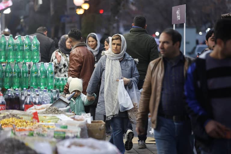 احتجاجات إيران تربك قيادتها.. والخيارات "شبه معدومة"