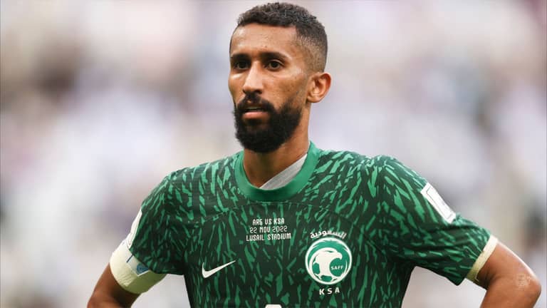 "أراكم قريبا".. سلمان الفرج يرد على شائعات اعتزاله