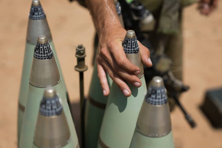 "تملك أسلحة نووية".. الوثائق المسربة تفضح إسرائيل