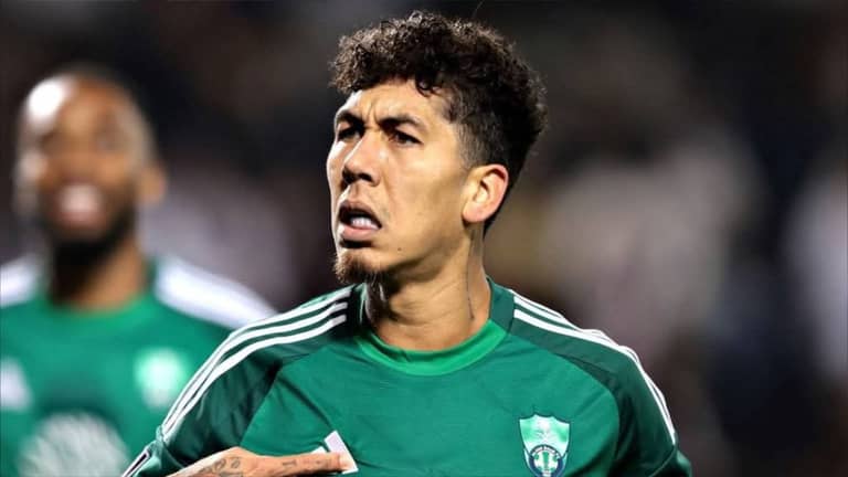 الأهلي يضع فيرمينو على أعتاب الرحيل