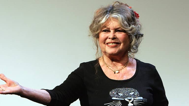 وفاة أيقونة السينما الفرنسية بريجيت باردو عن 91 عاما