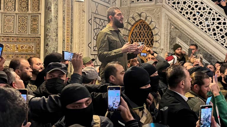 "محادثات دبلوماسية" بريطانية مع الجولاني