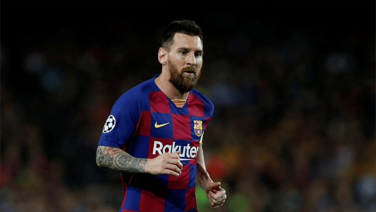 الحلم التاريخي يضيع.. ماذا لو استمر ميسي مع برشلونة؟