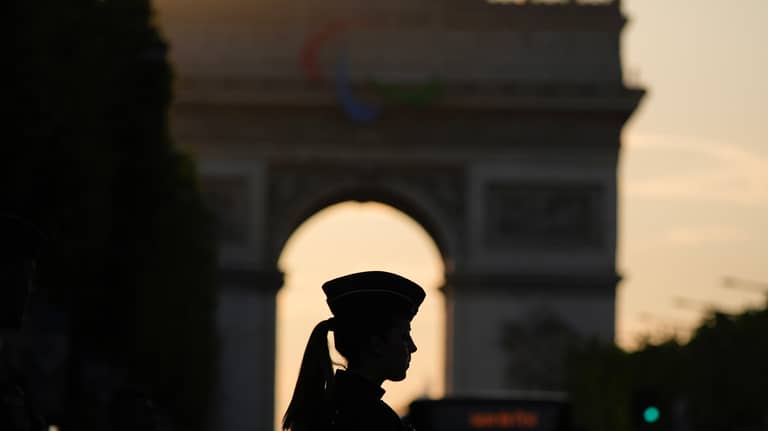 شبح تلميذة فرنسية يعود لمحاكمة القاتل بعد 30 عاما